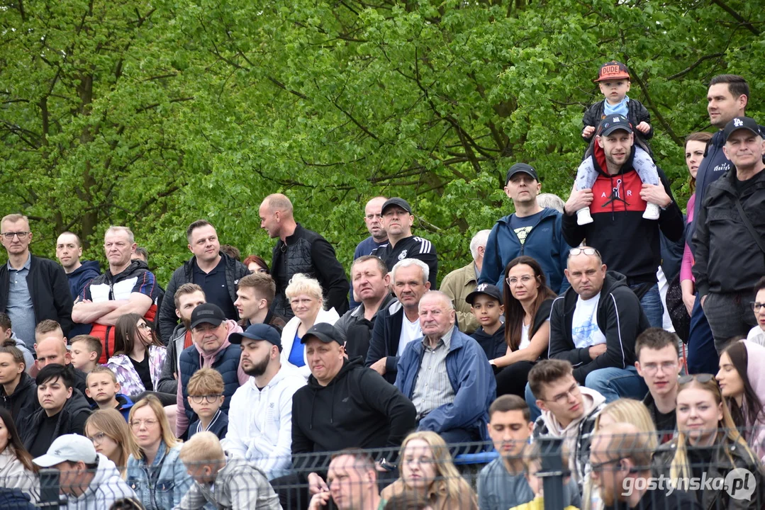 Mecz oldboyów Kani Gostyń i Lecha Poznań na 100-lecie Kani