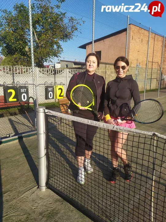 Tenis. Singiel kobiet i debel mężczyzn w Miejskiej Górce