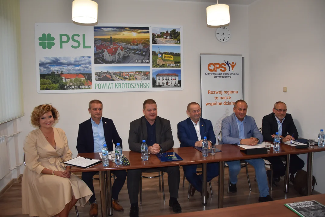 Krotoszyn. Konferencja prasowa PSL i OPS