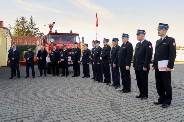 Uroczyste przekazanie samochodu strażackiego dla OSP Nowa Wieś