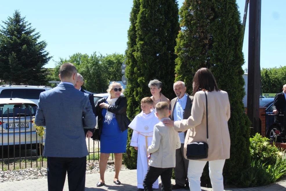 Pierwsza Komunia Święta w parafii Matki Bożej Fatimskiej w Jarocinie