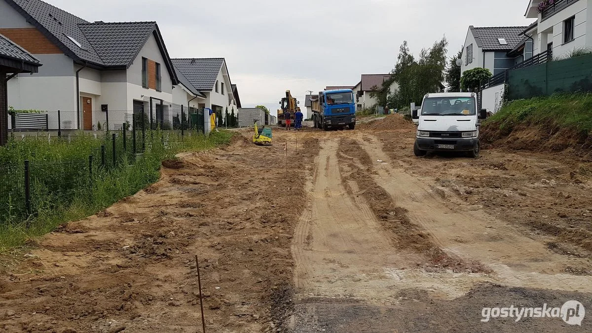 Ruszyła budowa drogi na ul. Laurentowskiego w Gostyniu