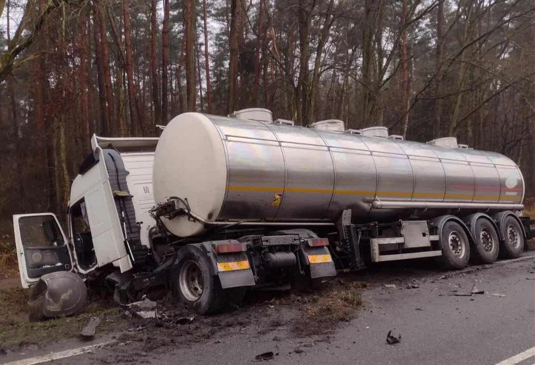 Wypadek na DK 12 w Gołuchowie