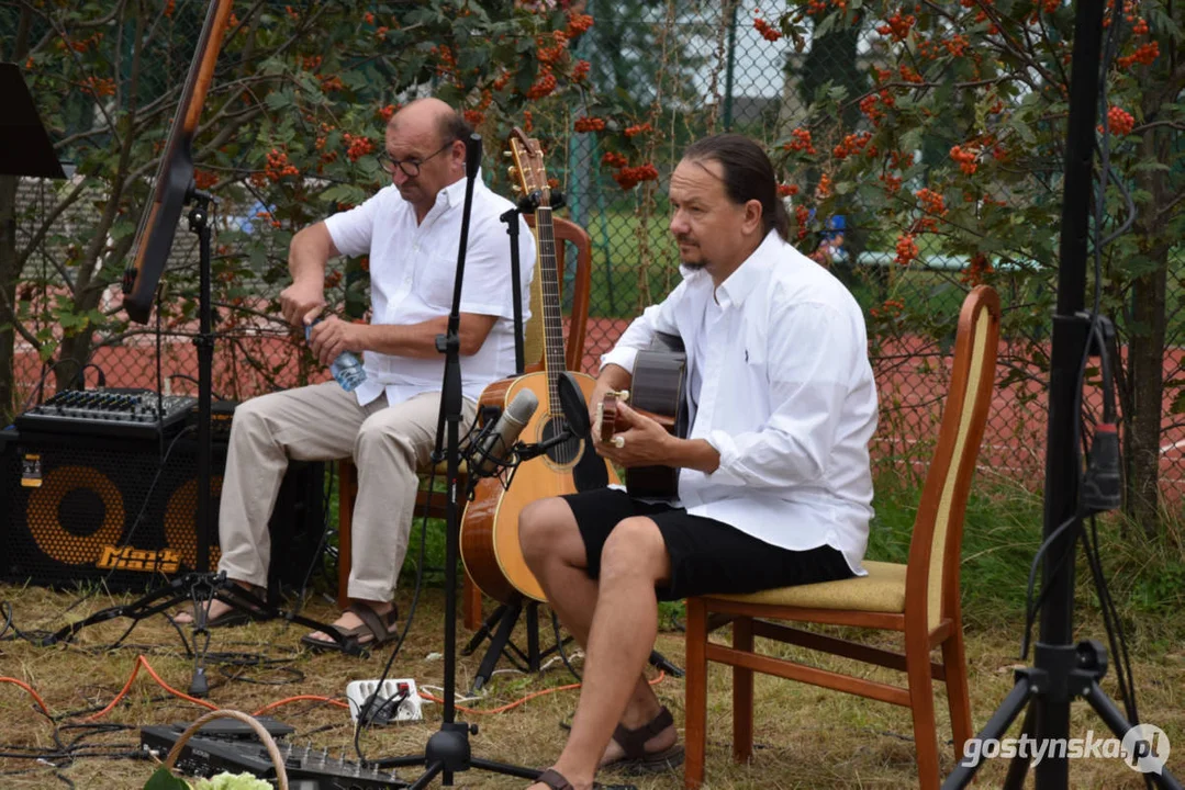 W harmonii z przyrodą - koncert w sadzie w Borku Wlkp.