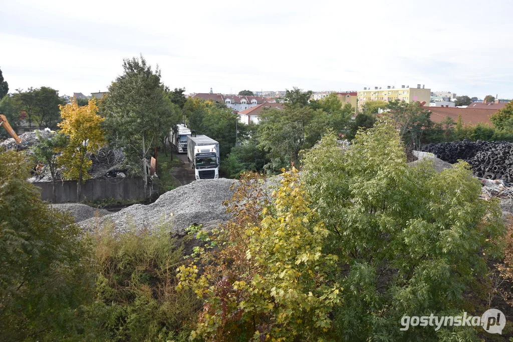 Składowisko odpadów w centrum Gostynia