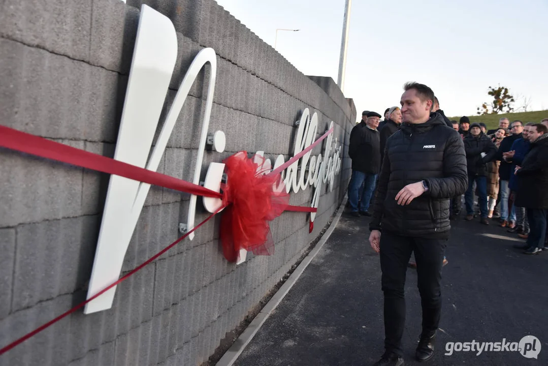 Otwarcie nowej drogi w Gostyniu - spacer samorządowców i mieszkańców