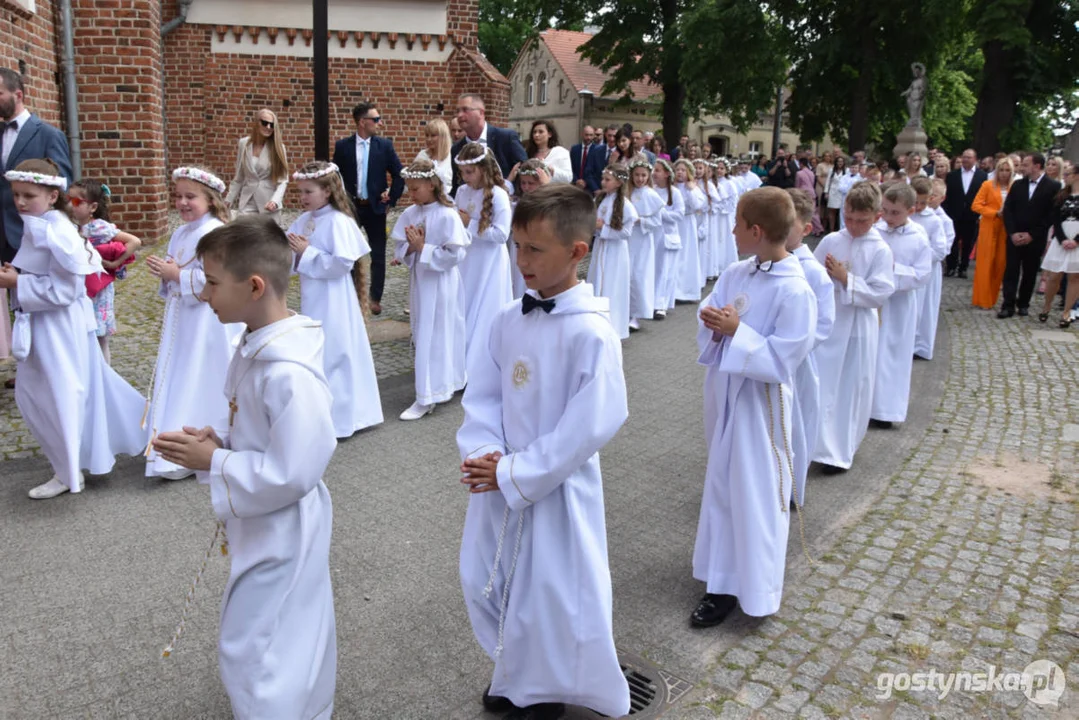 Uroczystość Pierwszej Komunii Świętej w parafii farnej w Gostyniu