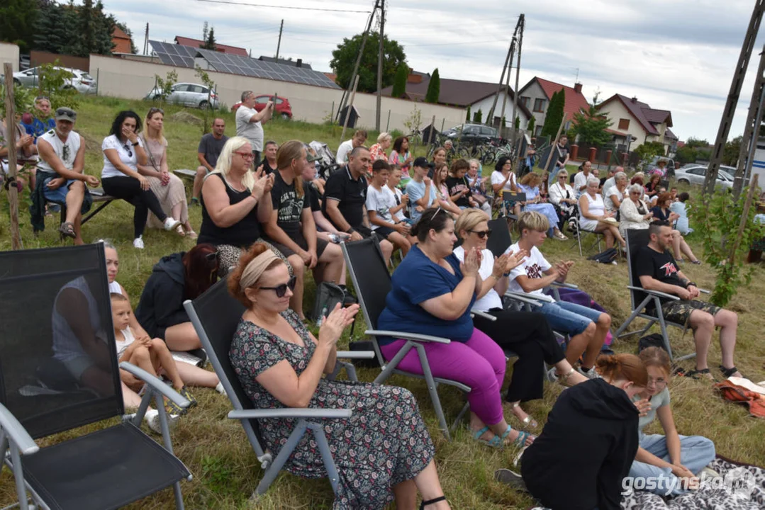 W harmonii z przyrodą - koncert w sadzie w Borku Wlkp.