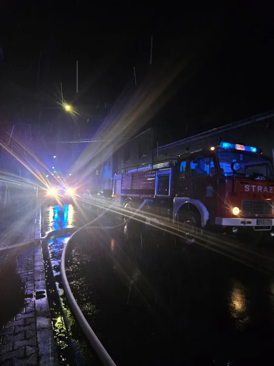 Pożar w Krobi. Drewniana stodoła spłonęła doszczętnie