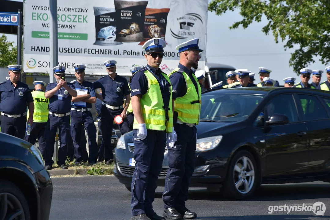 34. Konkurs "Policjant ruchu drogowego 2024” w Gostyniu. Dzień drugi - ręczna regulacja ruchem