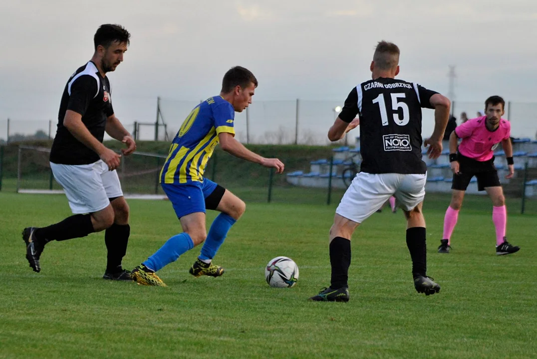 Czarni Dobrzyca - Stal Pleszew 0:2