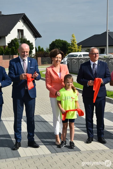 Oddanie do użytku ulic Wiejskiej, Rolniczej i Ogrodowej w Pępowie oraz kanalizacji sanitarnej i drogi w Babkowicach