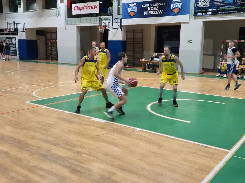 Dwie drużyny bez strat w Pleszewskiej Lidze Koszykówki 3X3 - Zdjęcie główne