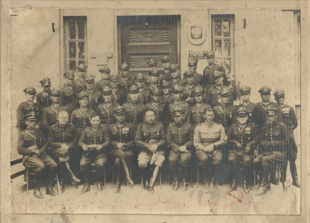 Oficer 70 Pułku Piechoty w Pleszewie brał udział w powstaniu warszawskim [ZDJĘCIA] - Zdjęcie główne
