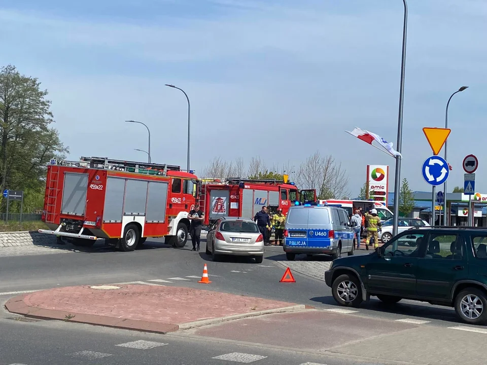 Wypadek na rondzie w Jarocinie