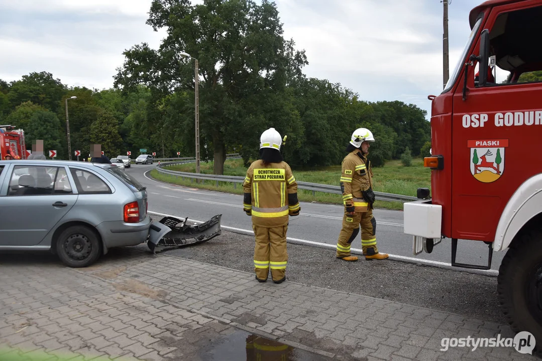 Zderzenie trzech samochodów na DK12