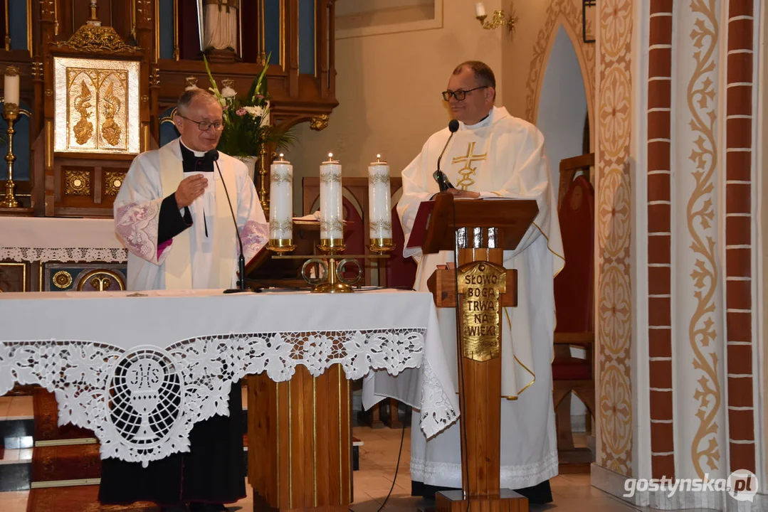 Powitanie nowego proboszcza w  parafii w Siemowie (gm. Gostyń)