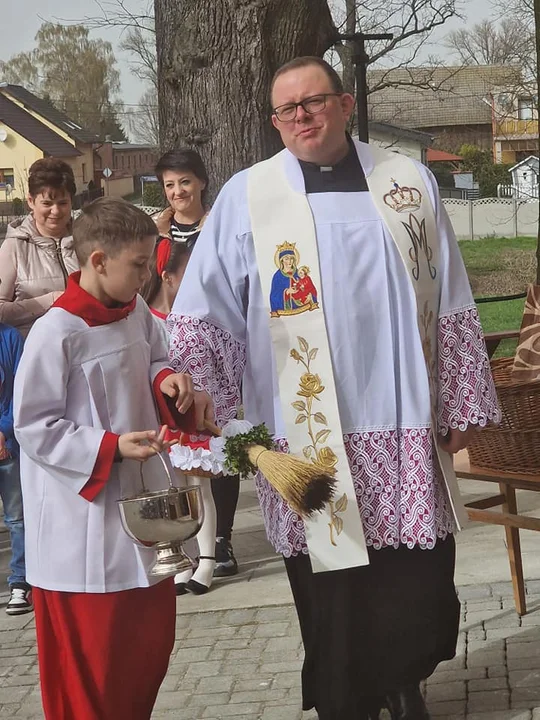 Święcenie potraw w Lutogniewie, Dzierżanowie, Bożacinie i Wróżewach [ZDJĘCIA]