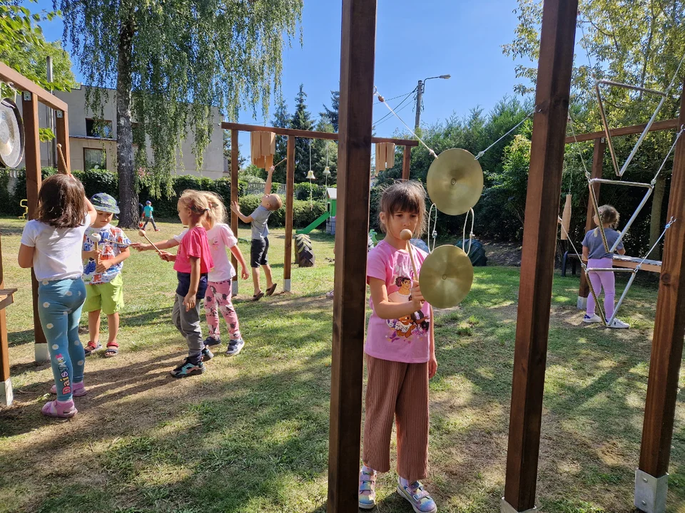 Krotoszyn. Muzyczna ścieżka sensoryczna w przedszkolu "Bajka"