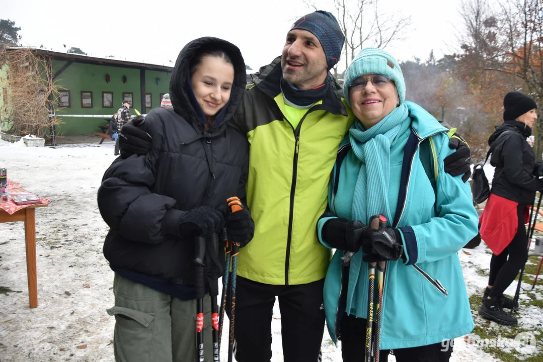 Mikołajkowy Charytatywny Marsz Nordic Walking „Idziemy dla Julki”