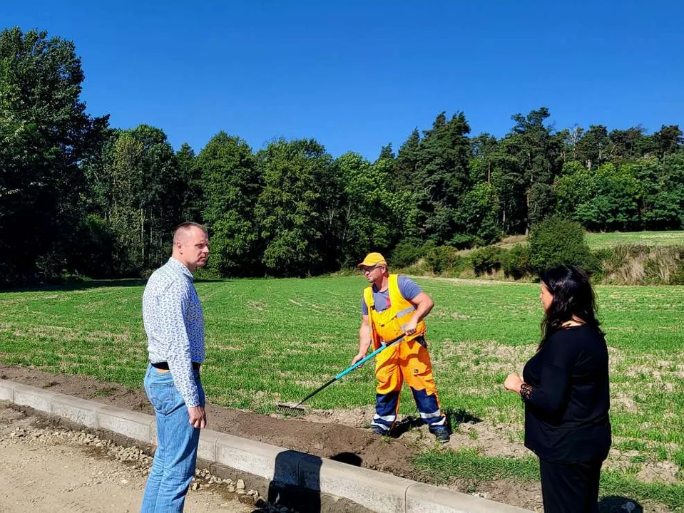 Przebudowa drogi Żerków-Bieździadów 