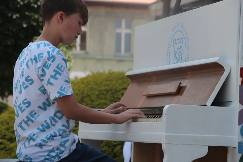 „Wędrujące pianino” zagra w Pleszewie po raz kolejny. To będzie wyjątkowa edycja - Zdjęcie główne