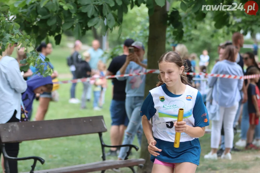 Sztafety szkolne w ramach 24h Rawickiego Festiwalu Sportu