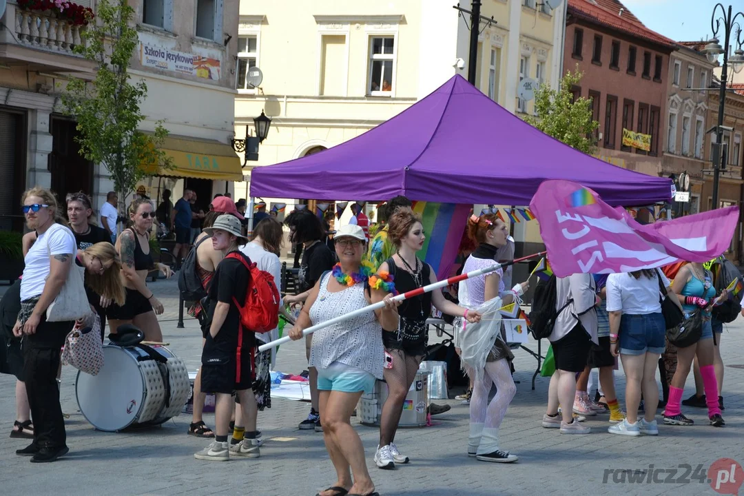 Marsz Równości i kontrmanifestacje w Rawiczu