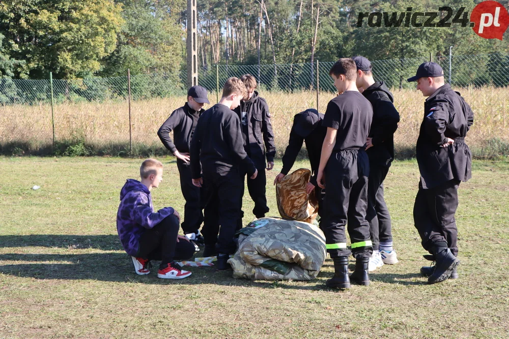 Zgrupowanie klas mundurowych ZS Miejska Górka w Sarnowie