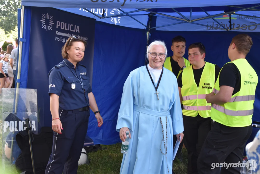 Pierwszy festyn z bł. Edmundem Bojanowskim, przy ochronce Sióstr Służebniczek w Podrzeczu