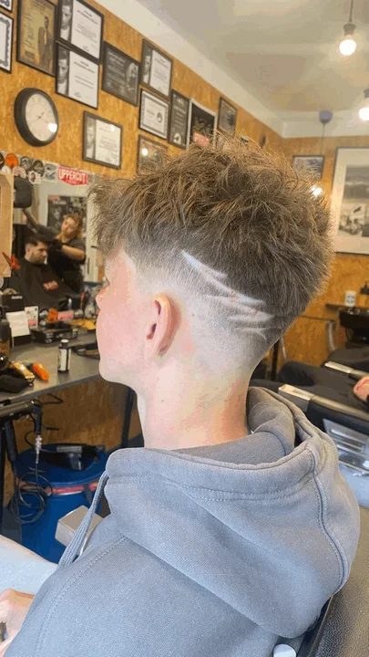SZTOS BARBER SHOP