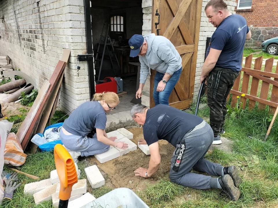 Budowa stolarni oraz warsztaty budowniczego dud w Domachowie