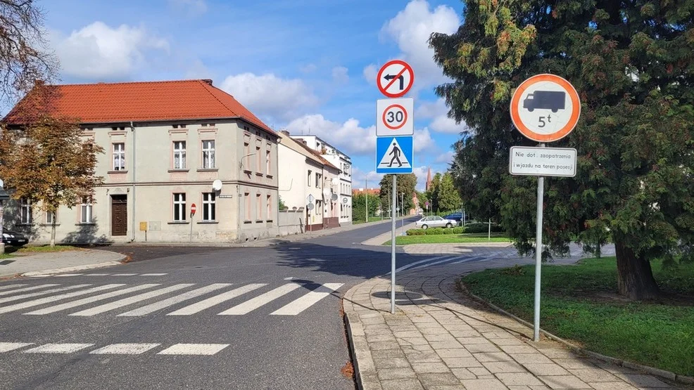 Strefa Tempo 30 i budowa ronda u zbiegu ul. ks. Wawrzyniaka, Targowej i Wały Powstańców Wielkopolskich