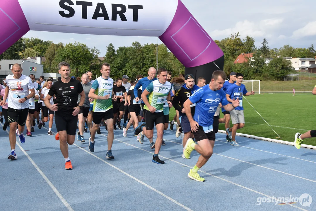 Ponad 100 zawodników na starcie. II Rodzinny Festiwal Biegowy w Gostyniu