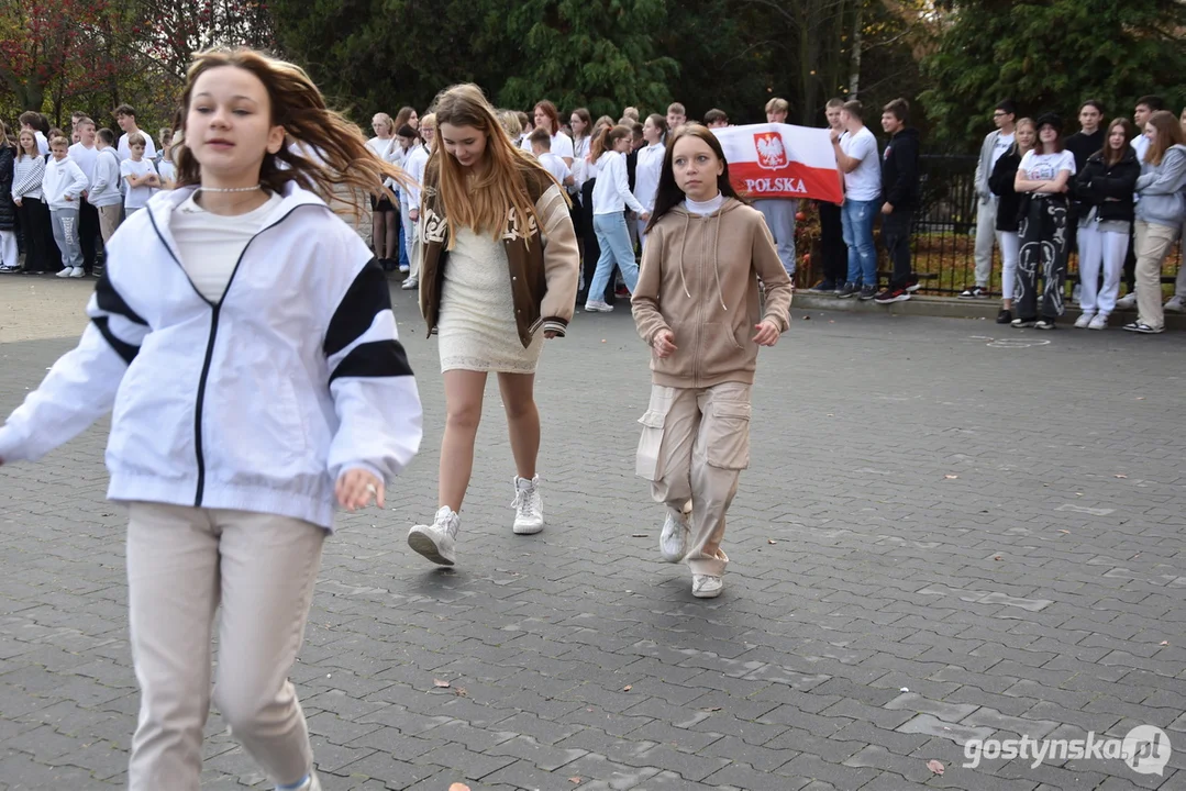 Akcja "Szkoła do hymnu" w Szkole Podstawowej nr 3 w Gostyniu