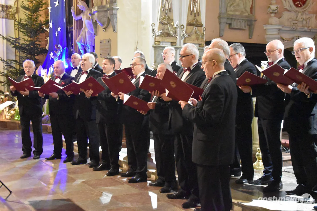 Chór Słowiki 60 - koncert kolęd w kościele na Zdzieżu w Borku Wlkp.