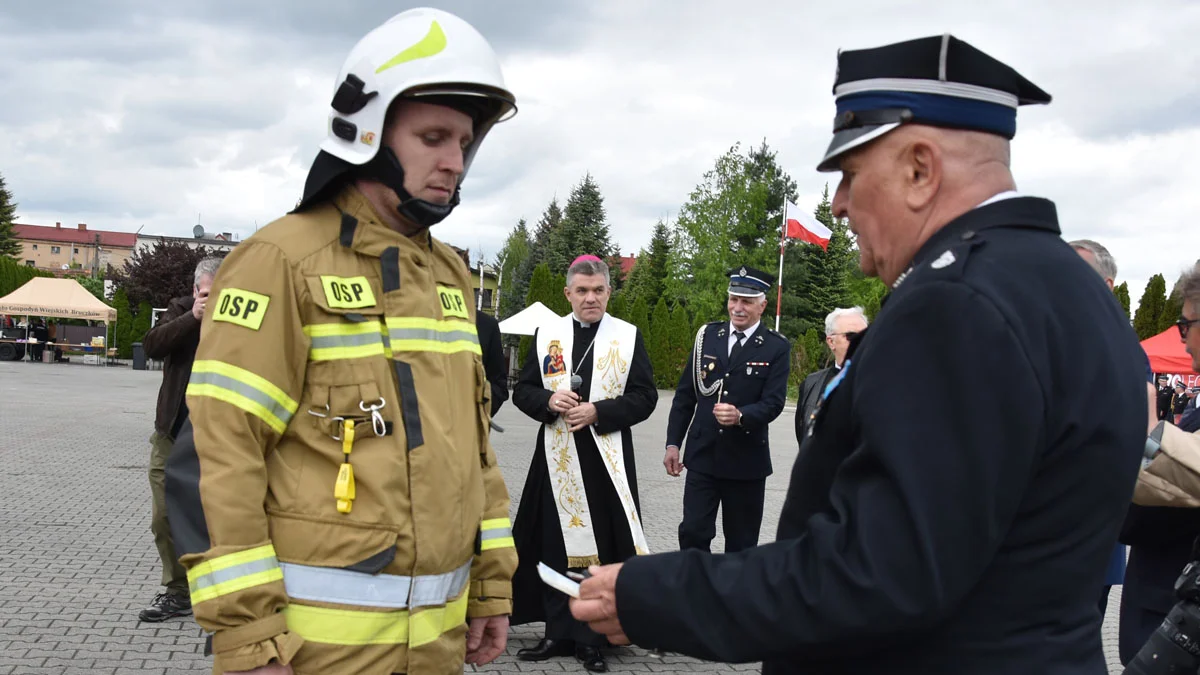 90-lecie jednostki OSP w Karolewie - odznaczenia i prezenty