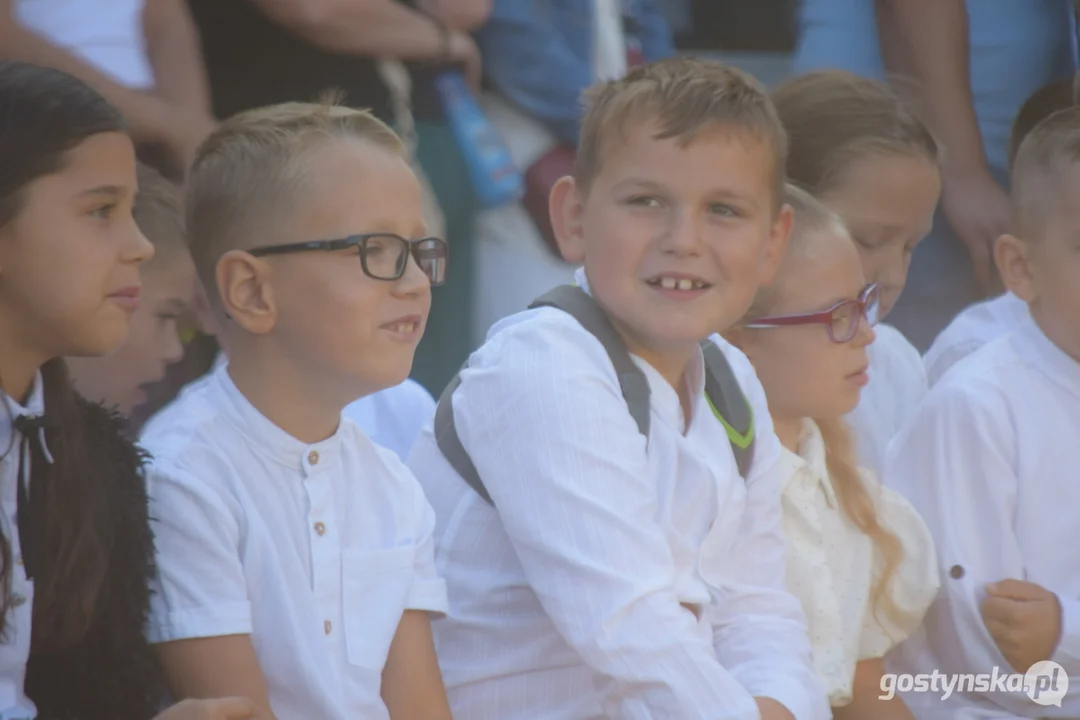 Rozpoczęcie roku szkolnego 2025/2025 w szkole podstawowej w Krobi