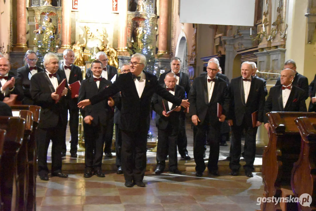 Chór Słowiki 60 - koncert kolęd w kościele na Zdzieżu w Borku Wlkp.