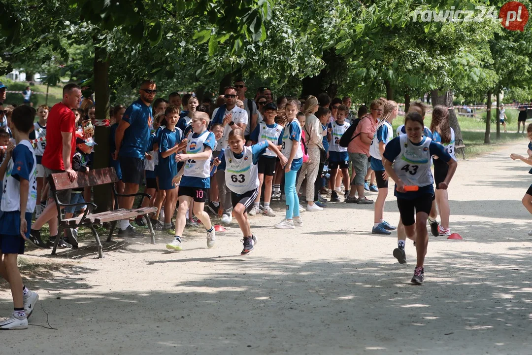 Sztafety szkolne w ramach 24h Rawickiego Festiwalu Sportu