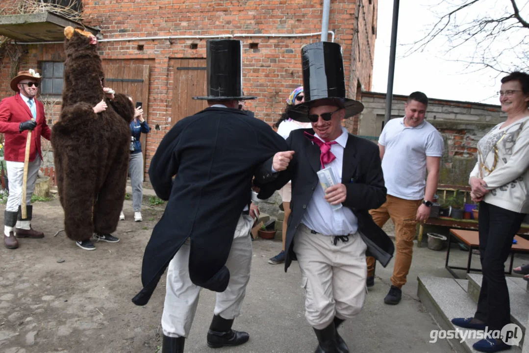 "Niedźwiedzie" wróciły do Zalesia - wesoły śmigus-dyngus