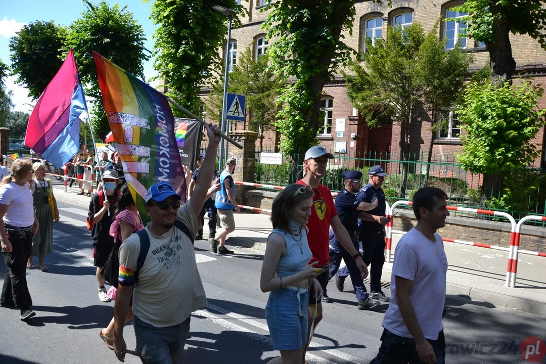 Marsz Równości i kontrmanifestacje w Rawiczu