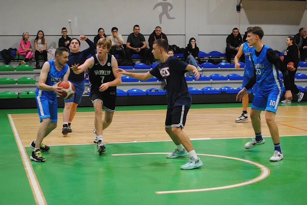 Pleszewska Liga Koszykówki 3X3 zainaugurowana [ZDJĘCIA] - Zdjęcie główne