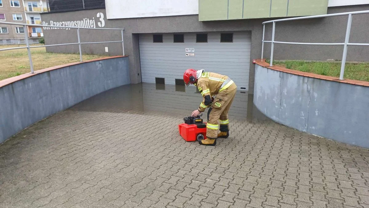 Burza nad Jarocinem i okolicą. Pierwsze interwencje straży pożarnej [ZDJĘCIA] - Zdjęcie główne