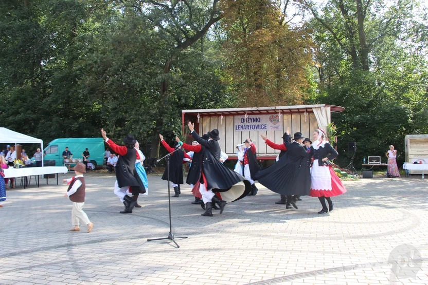 Kolorowe dożynki w Lenartowicach