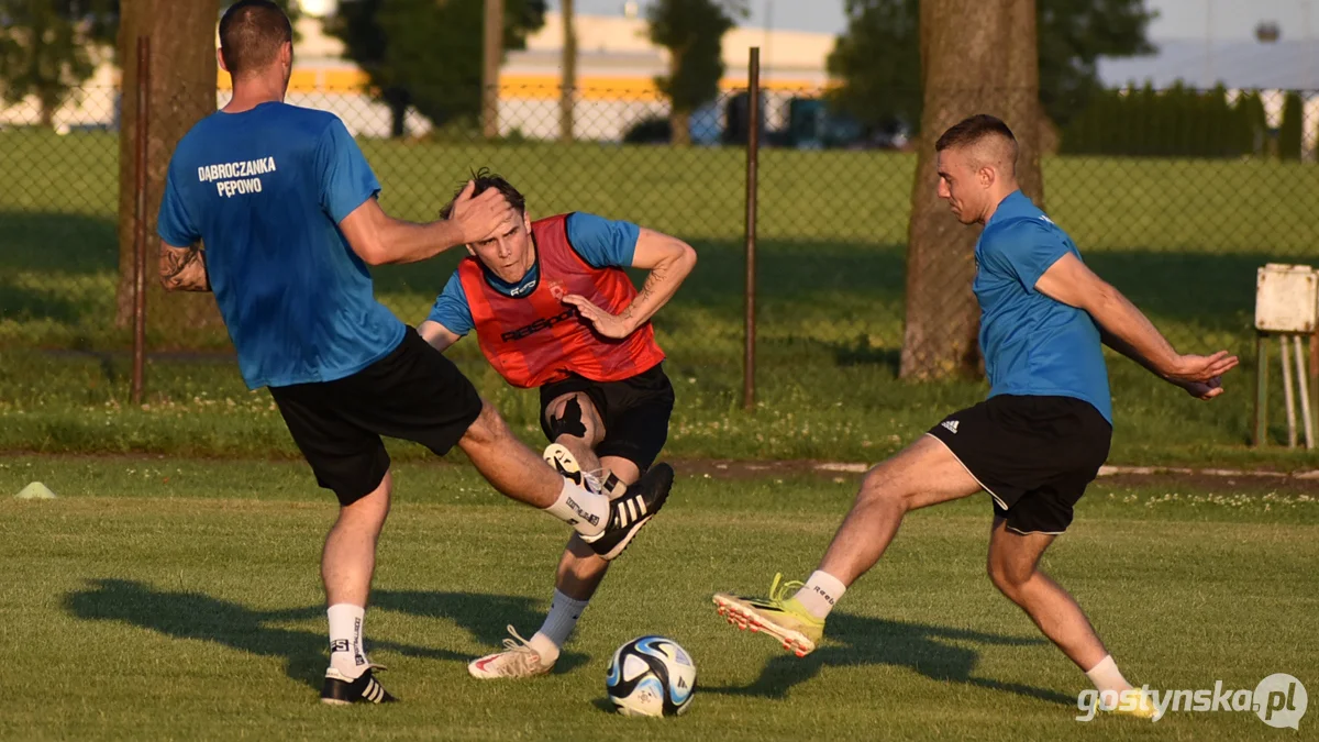 Pierwszy trening Dąbroczanki Pępowo w obiektywie