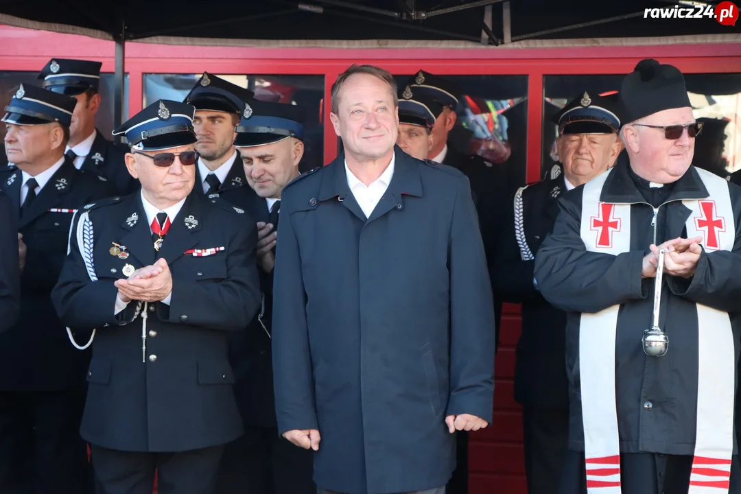 Powitanie auta strażackiego w Dubinie