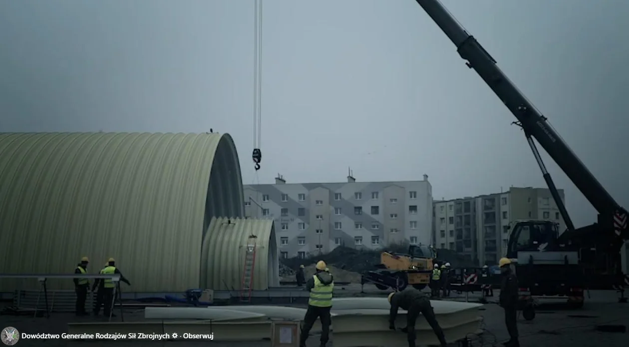 Wojsko pokazało jak działa Ultimate Building Machine w Jarocinie [ZOBACZ FILM]