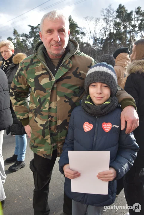 32. Finał WOŚP Gostyń - światełka do nieba w sobotę wypuścili Nieprzemakalni Gostyń