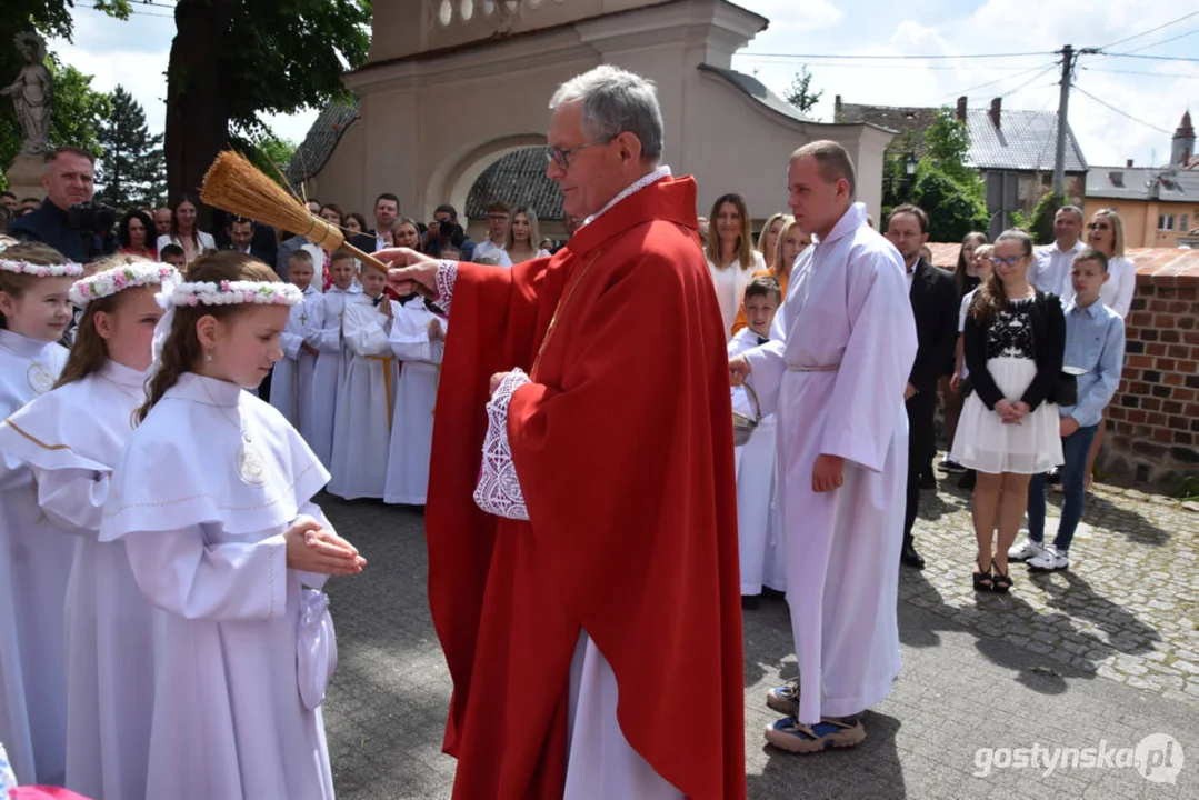 Uroczystość Pierwszej Komunii Świętej w parafii farnej w Gostyniu